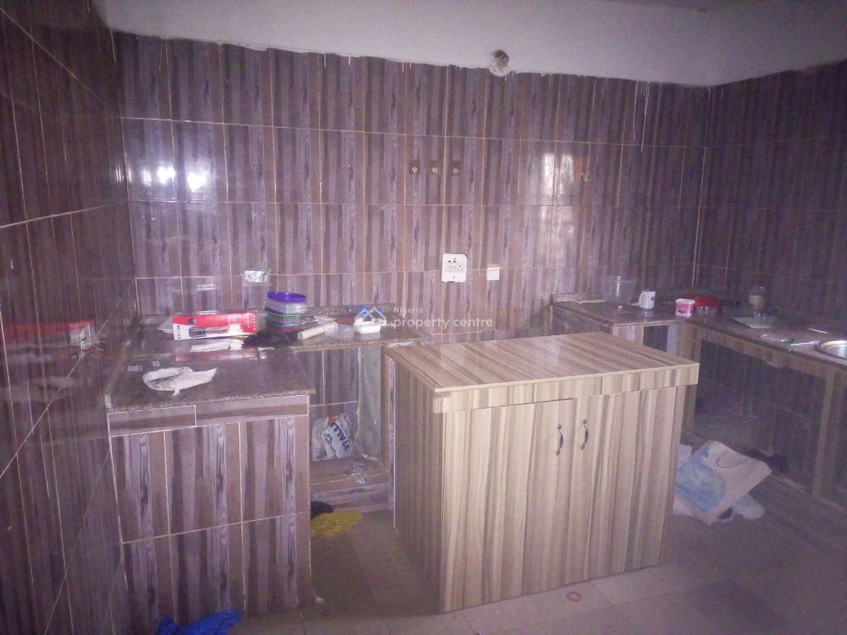 Sizable 3 Bedroom Flat, Mabushi District By Mobil Filling Station, Mabushi, Abuja, Flat / Apartment for Rent