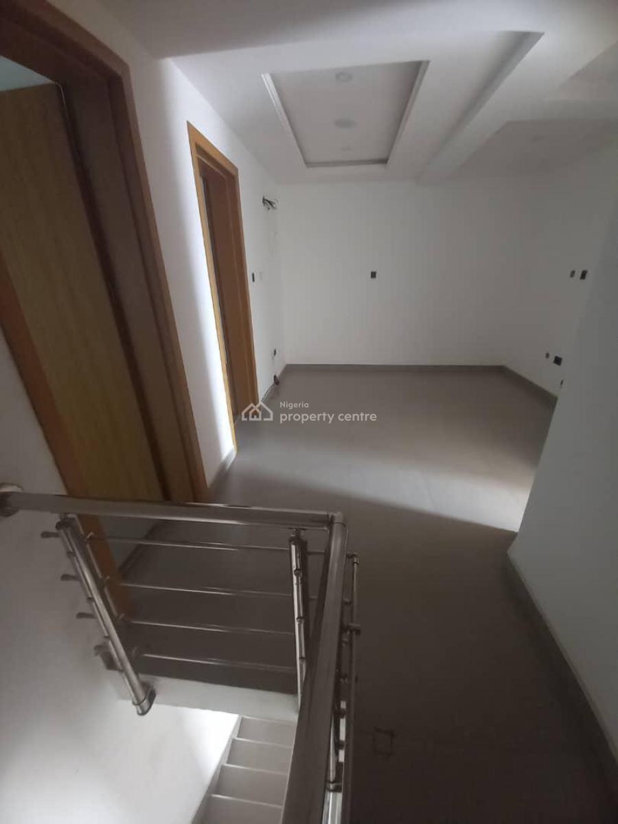 3 Bedroom Apartment  in a Secured Estate, Orchid Road, Lekki, Lagos, Flat / Apartment for Rent