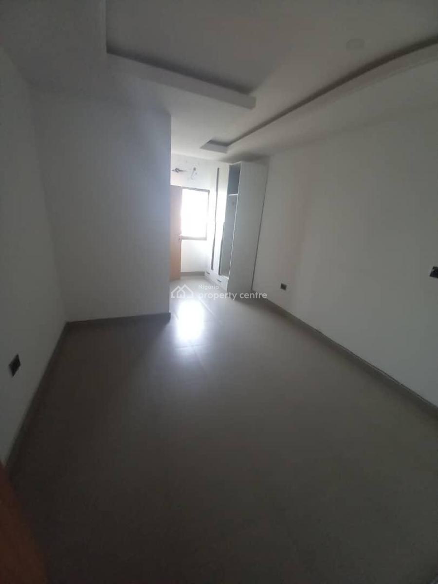 3 Bedroom Apartment  in a Secured Estate, Orchid Road, Lekki, Lagos, Flat / Apartment for Rent