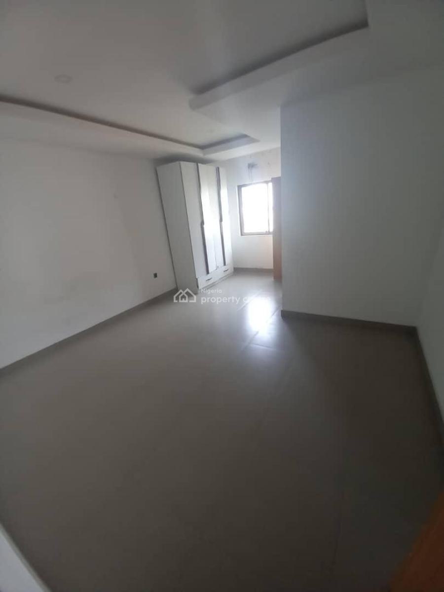 3 Bedroom Apartment  in a Secured Estate, Orchid Road, Lekki, Lagos, Flat / Apartment for Rent