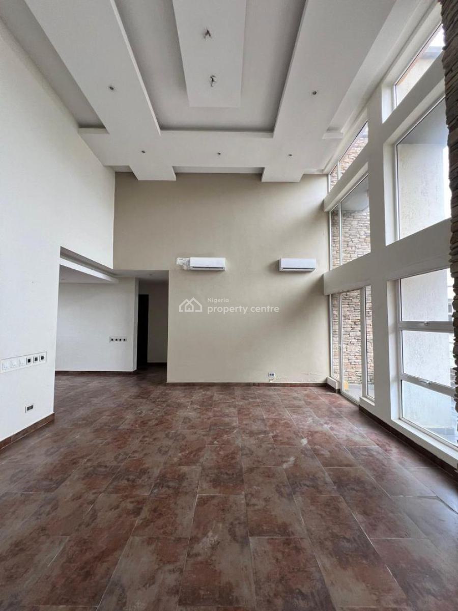 Nicely Maintained 2 Bedroom Luxurious Penthouse with Elevator Access, Banana Island, Ikoyi, Lagos, Flat / Apartment for Rent