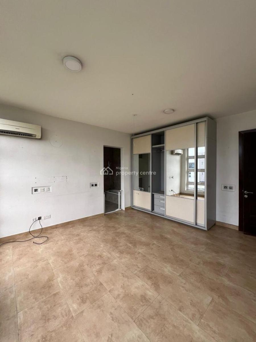 Nicely Maintained 2 Bedroom Luxurious Penthouse with Elevator Access, Banana Island, Ikoyi, Lagos, Flat / Apartment for Rent
