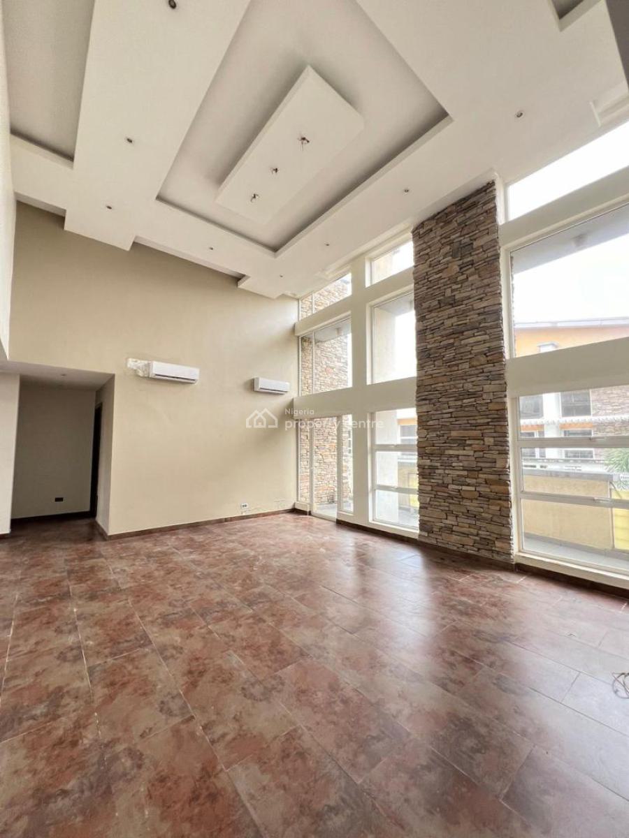Nicely Maintained 2 Bedroom Luxurious Penthouse with Elevator Access, Banana Island, Ikoyi, Lagos, Flat / Apartment for Rent