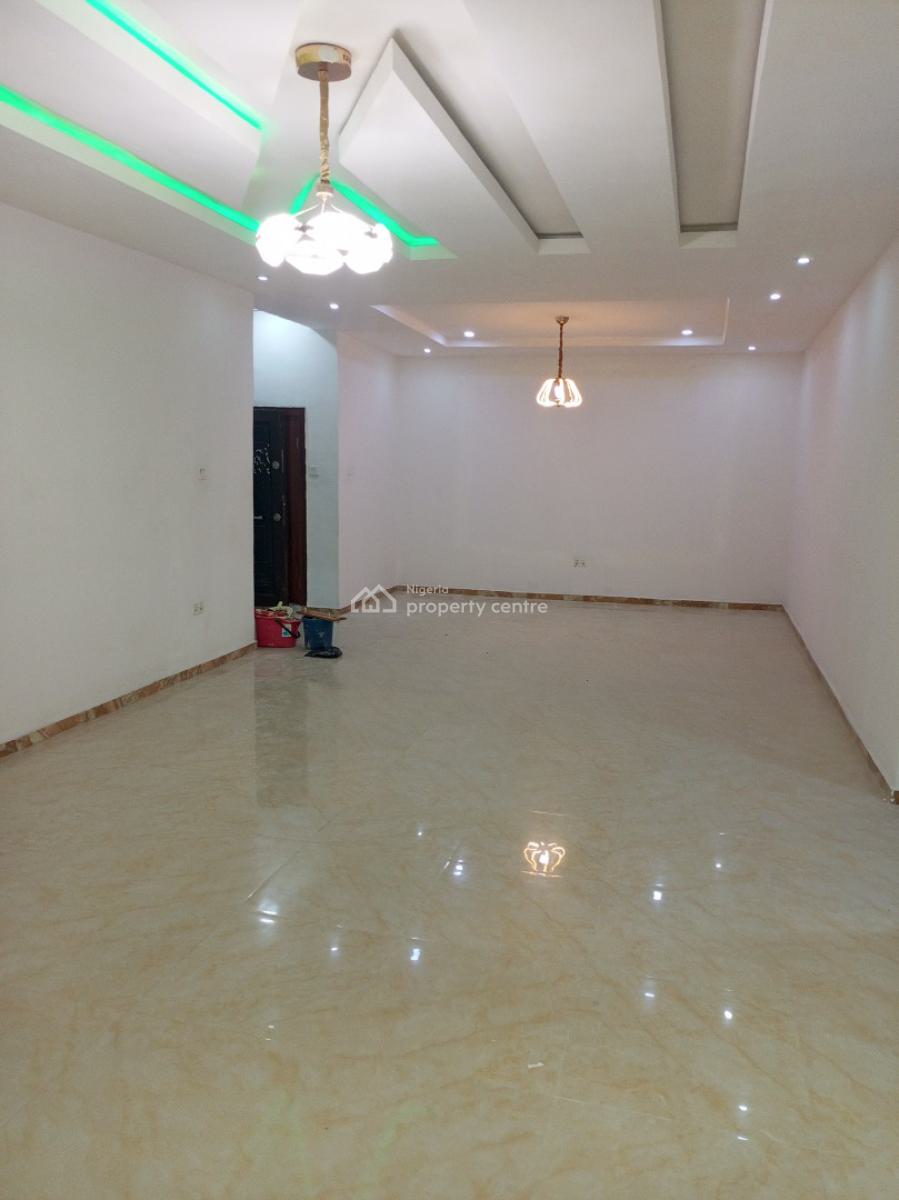Beautiful N Spacious 2bedroom 24hours Light Up, Chevron Drive, Lekki, Lagos, Flat / Apartment for Rent
