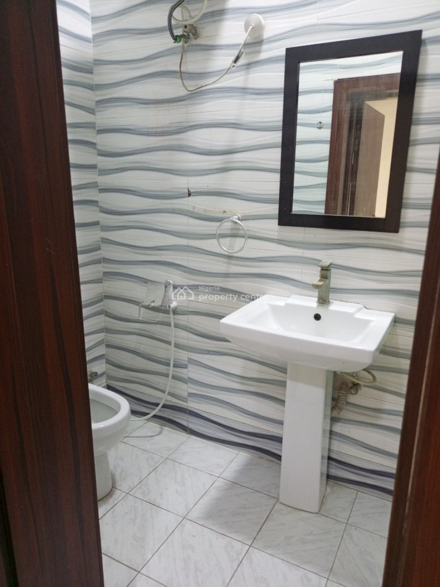 Beautiful N Spacious 2bedroom 24hours Light Up, Chevron Drive, Lekki, Lagos, Flat / Apartment for Rent