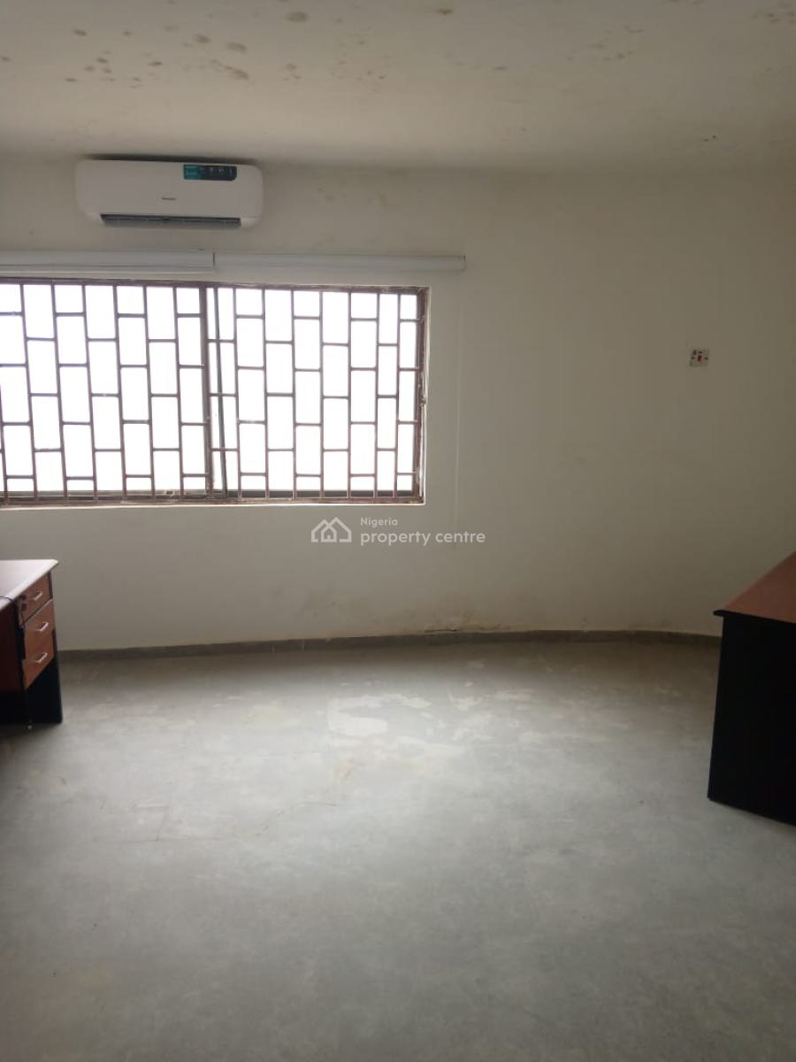 Specious Two Bedroom Apartment, Main Maitama, Maitama District, Abuja, Flat / Apartment for Rent