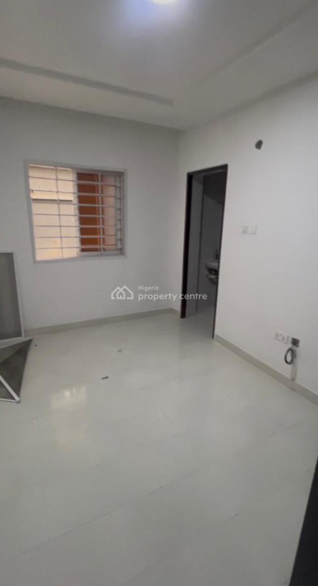 Ground Floor 2bedroom Apartment, Orchid Road, Lekki Expressway, Lekki, Lagos, Flat / Apartment for Sale