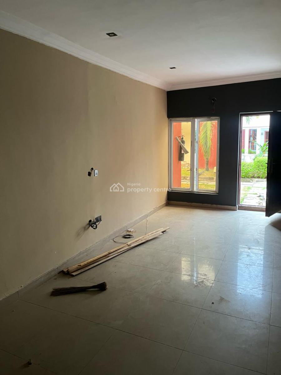 Self Contained  Bq, Lekki Phase 1, Lekki, Lagos, Self Contain (single Rooms) for Rent