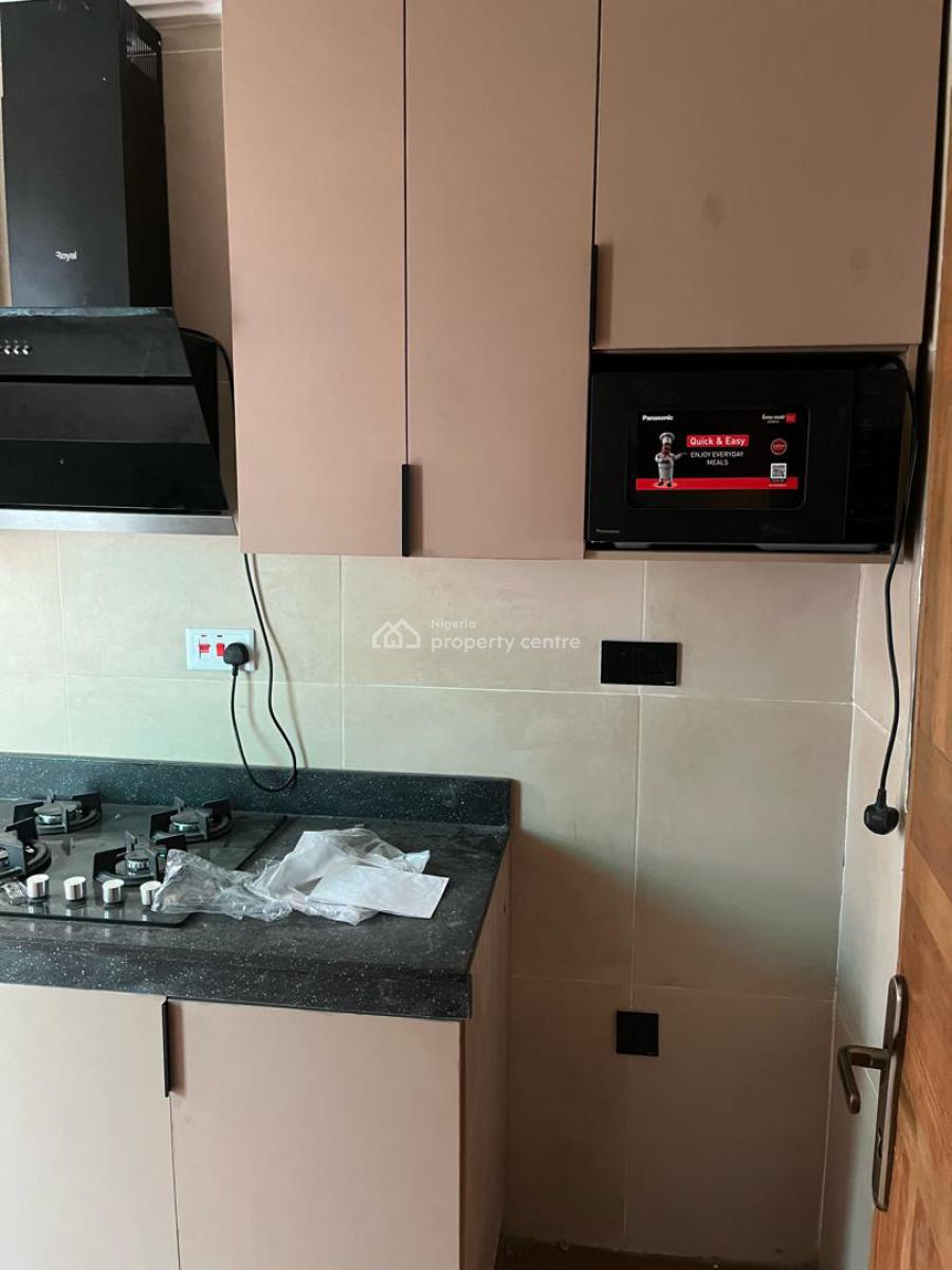 Self Contained  Bq, Lekki Phase 1, Lekki, Lagos, Self Contain (single Rooms) for Rent