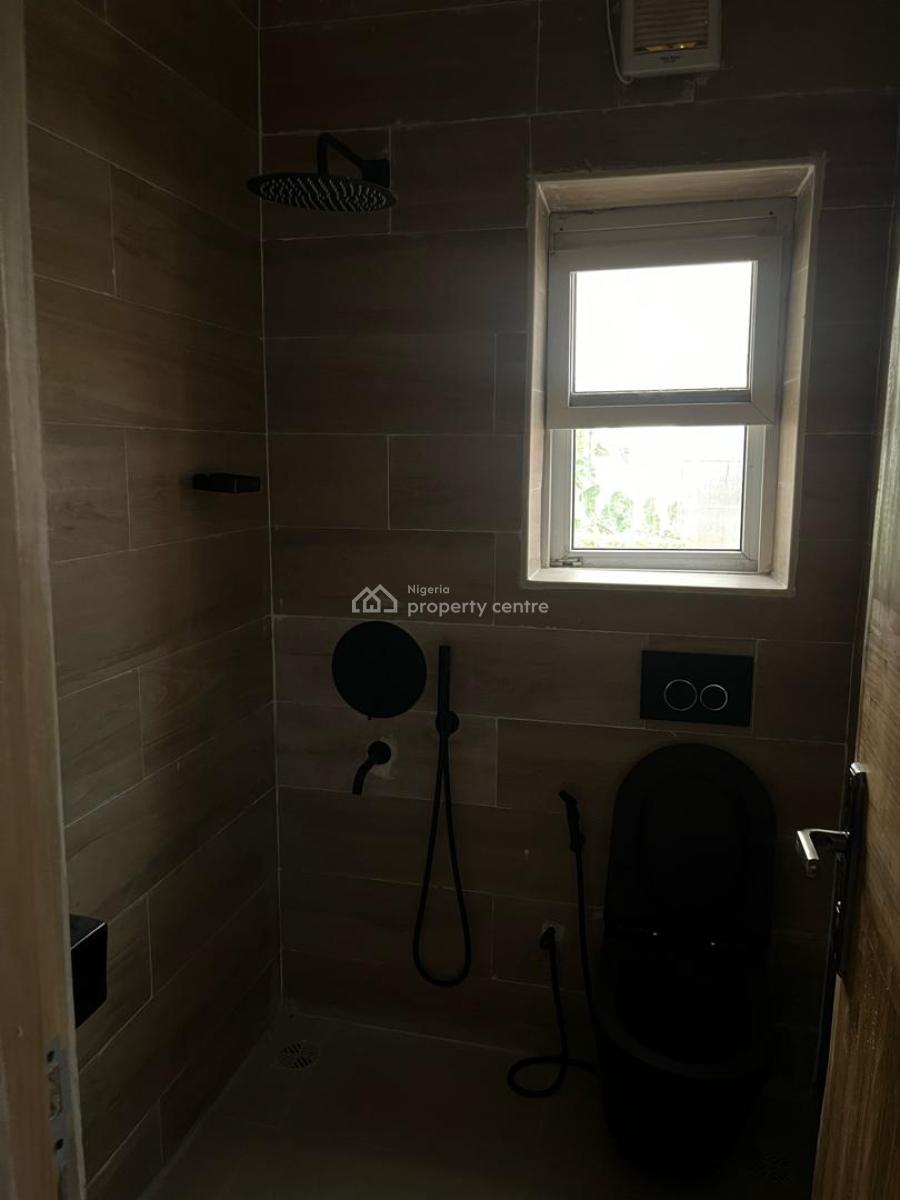 Self Contained  Bq, Lekki Phase 1, Lekki, Lagos, Self Contain (single Rooms) for Rent