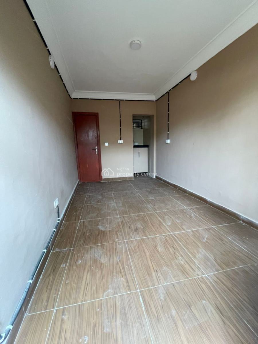 Self Contained  Bq, Lekki Phase 1, Lekki, Lagos, Self Contain (single Rooms) for Rent