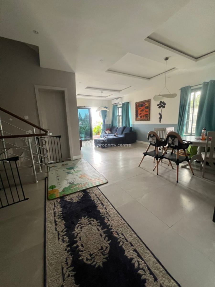 5 Bedrooms Semi-detached House with Bq, Off Admiralty Way, Lekki Phase 1, Lekki, Lagos, Semi-detached Duplex for Rent