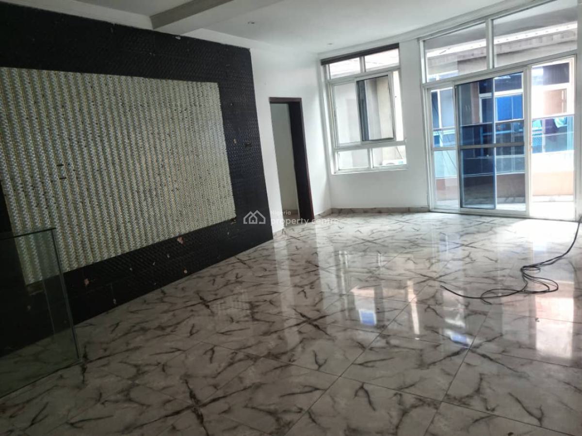 Lovely 2 Bedroom Apartment, First Gate, Jakande, Lekki, Lagos, Flat / Apartment for Rent