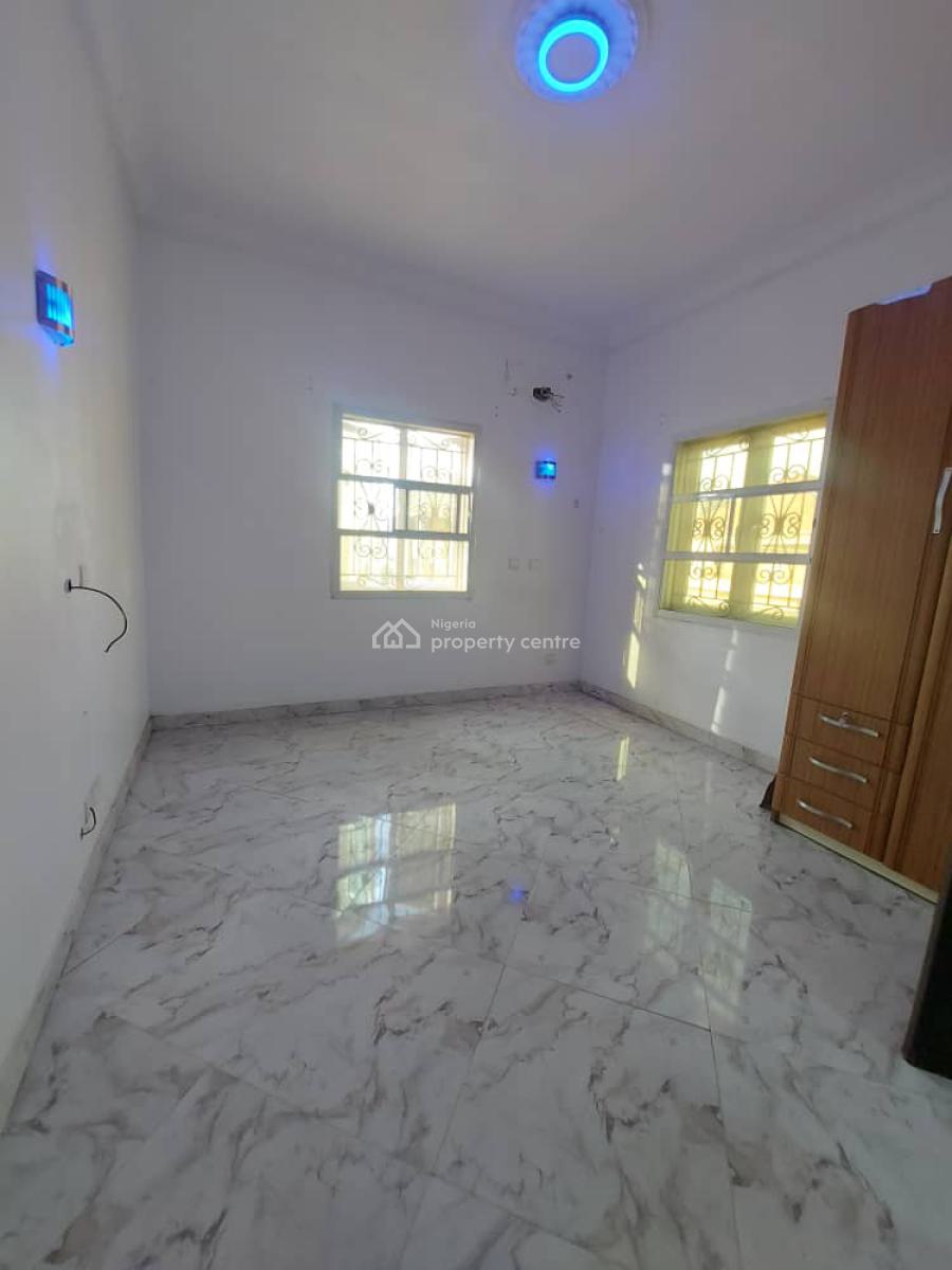 a Well Maintained 2 Bedroom Serviced Apartment, Chevy View Estate, Chevron, Lekki, Lagos, Flat / Apartment for Rent