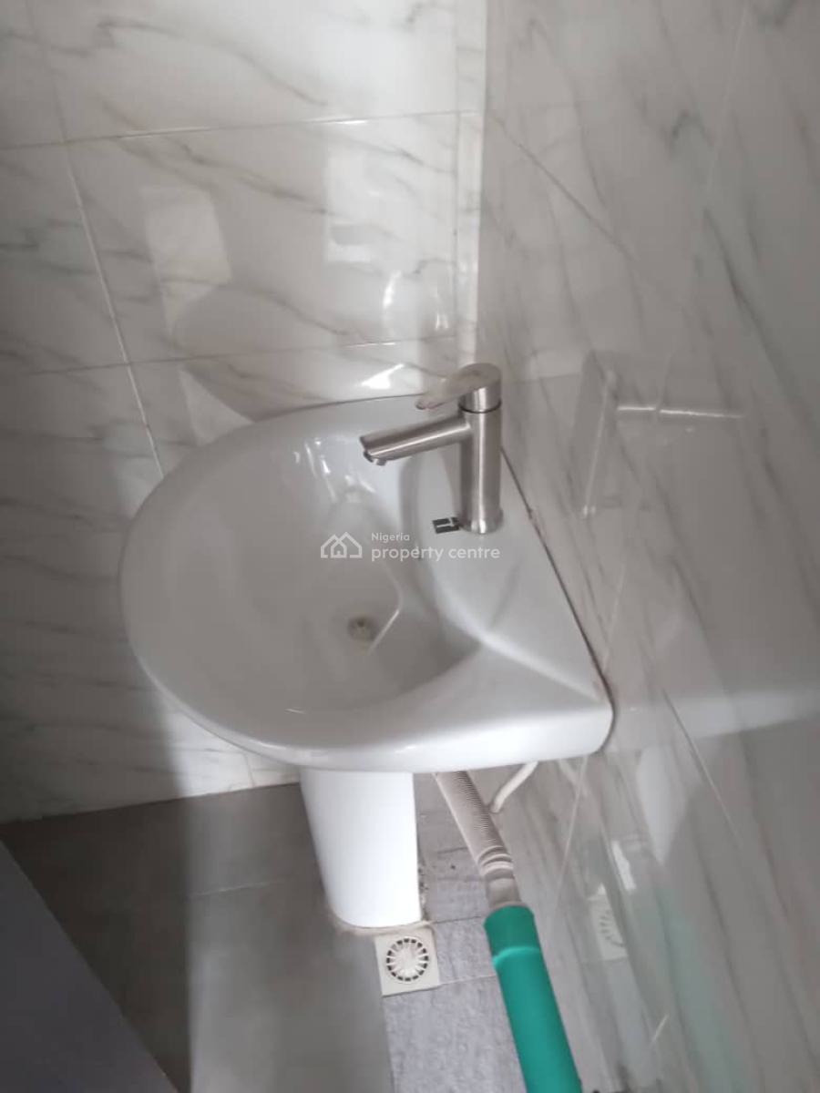 1bedroom Furnished Apartments  in a Secured Estate, Orchid Road, Lekki, Lagos, Flat / Apartment for Rent