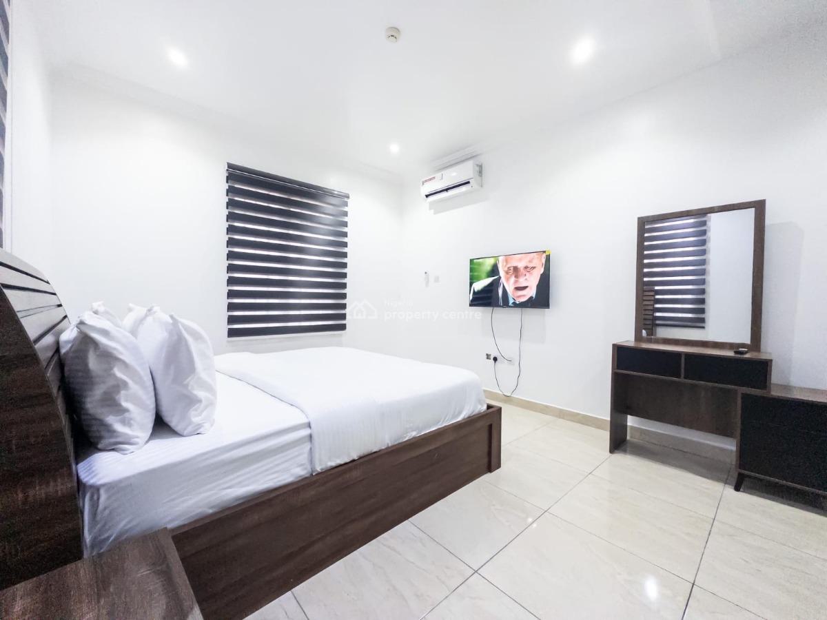 Units of Furnished 2 & 3bedroom Flats, Lekki Phase 1, Lekki, Lagos, Flat / Apartment for Rent