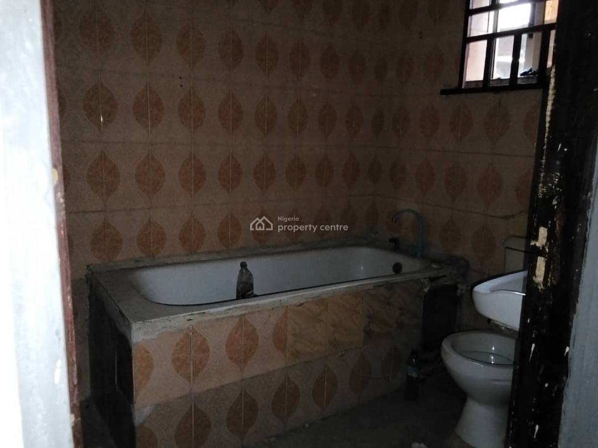 2 Bedroom Flat, Ground Floor at Palmgrove,, 2 Bedroom Flat, Ground Floor at Palmgrove,, Palmgrove, Ilupeju, Lagos, Flat / Apartment for Rent
