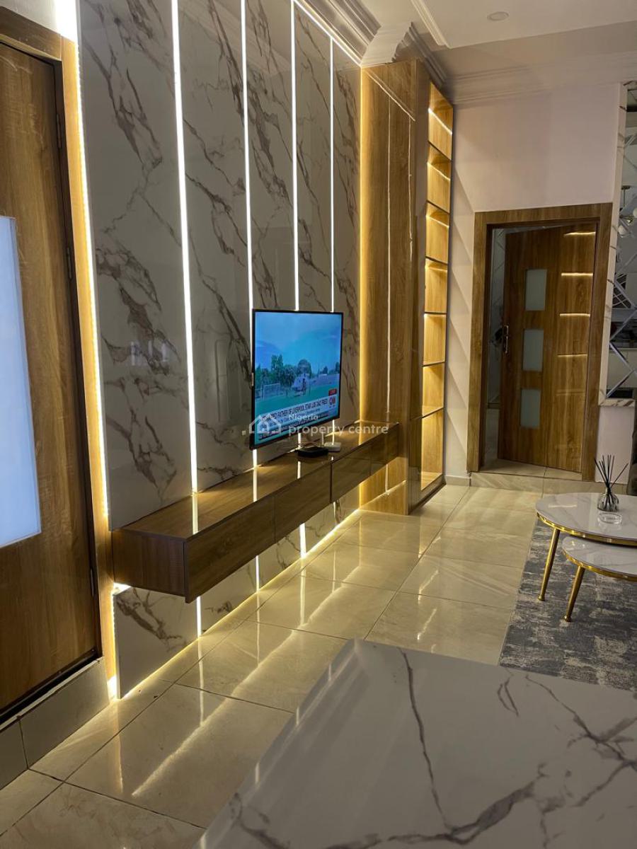Luxury 1 Bedroom Apartment, Babatunde Dabiri Street, Lekki Phase 1, Lekki, Lagos, Mini Flat (room and Parlour) Short Let