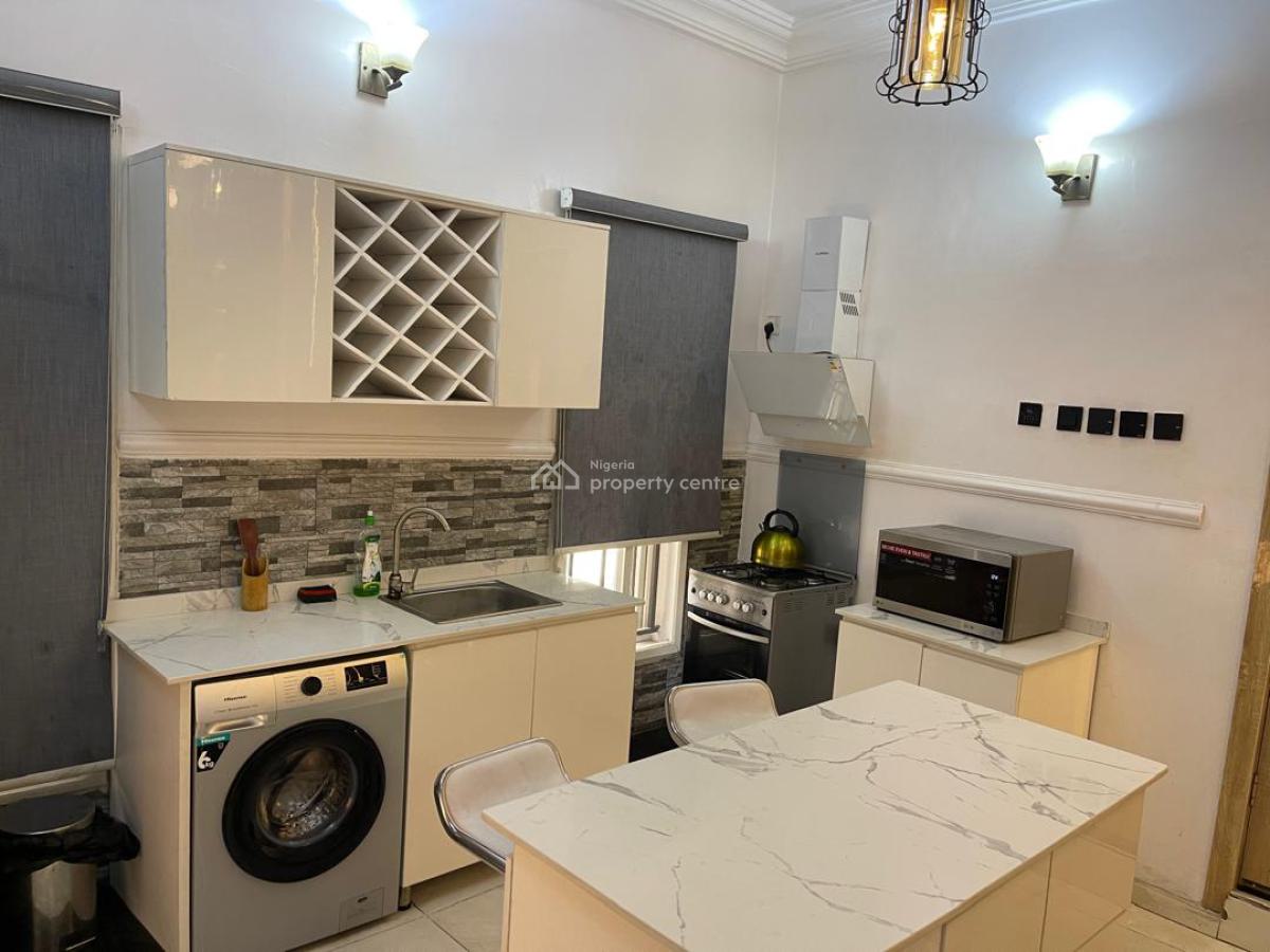 Luxury 1 Bedroom Apartment, Babatunde Dabiri Street, Lekki Phase 1, Lekki, Lagos, Mini Flat (room and Parlour) Short Let