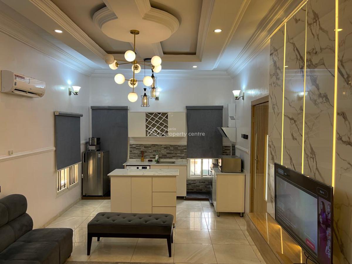 Luxury 1 Bedroom Apartment, Babatunde Dabiri Street, Lekki Phase 1, Lekki, Lagos, Mini Flat (room and Parlour) Short Let