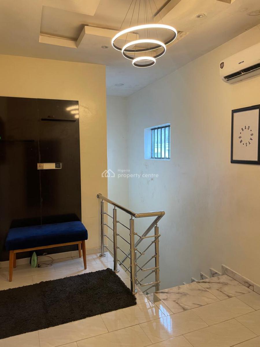 Exclusive 3 Bedroom Duplex in a Private Neighbourhood, Gra Phase 2, Magodo, Lagos, House Short Let