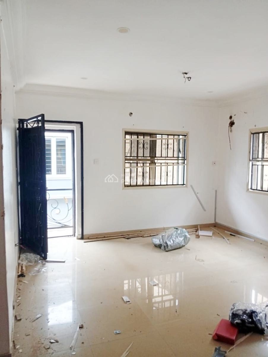 a Well Maintained Spacious 5 Bedroom Fully Detached Duplex with Bq, Gra Phase 1, Magodo, Lagos, Detached Duplex for Rent