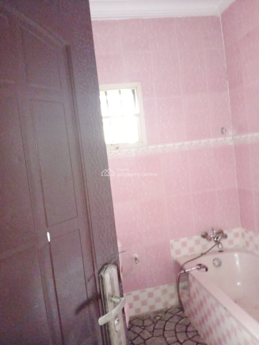 a Well Maintained Spacious 5 Bedroom Fully Detached Duplex with Bq, Gra Phase 1, Magodo, Lagos, Detached Duplex for Rent