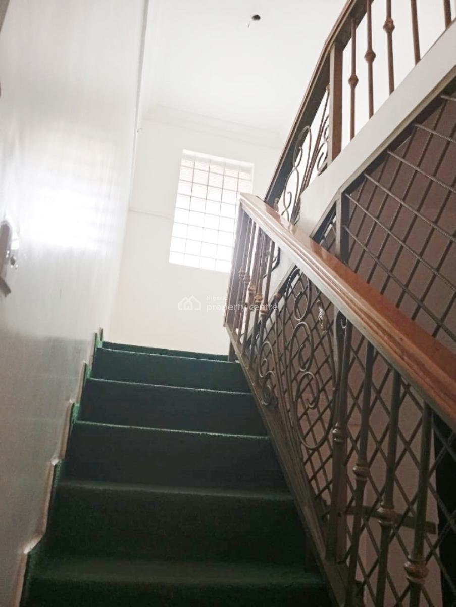 a Well Maintained Spacious 5 Bedroom Fully Detached Duplex with Bq, Gra Phase 1, Magodo, Lagos, Detached Duplex for Rent