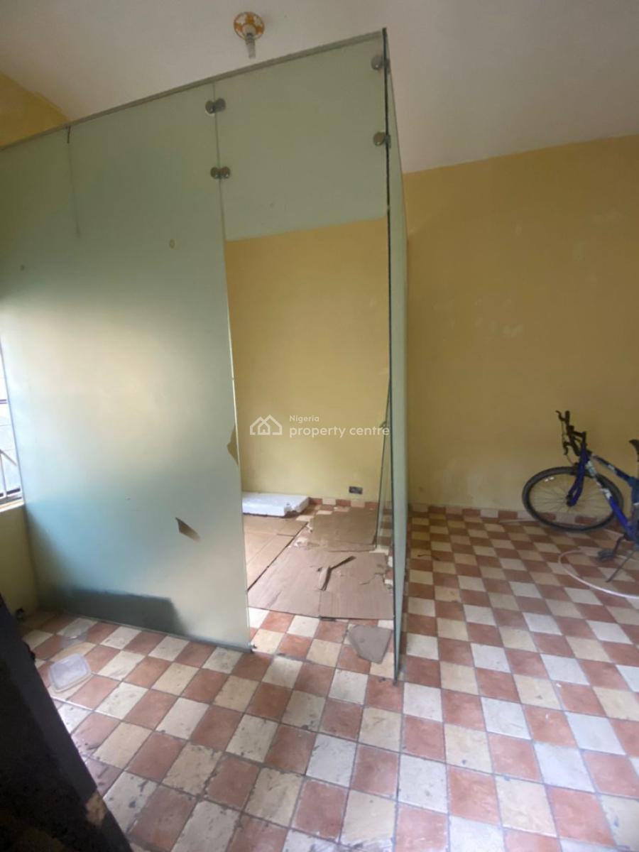 Commercial Bq Space at Lekki, Lekki, Lagos, Commercial Property for Rent