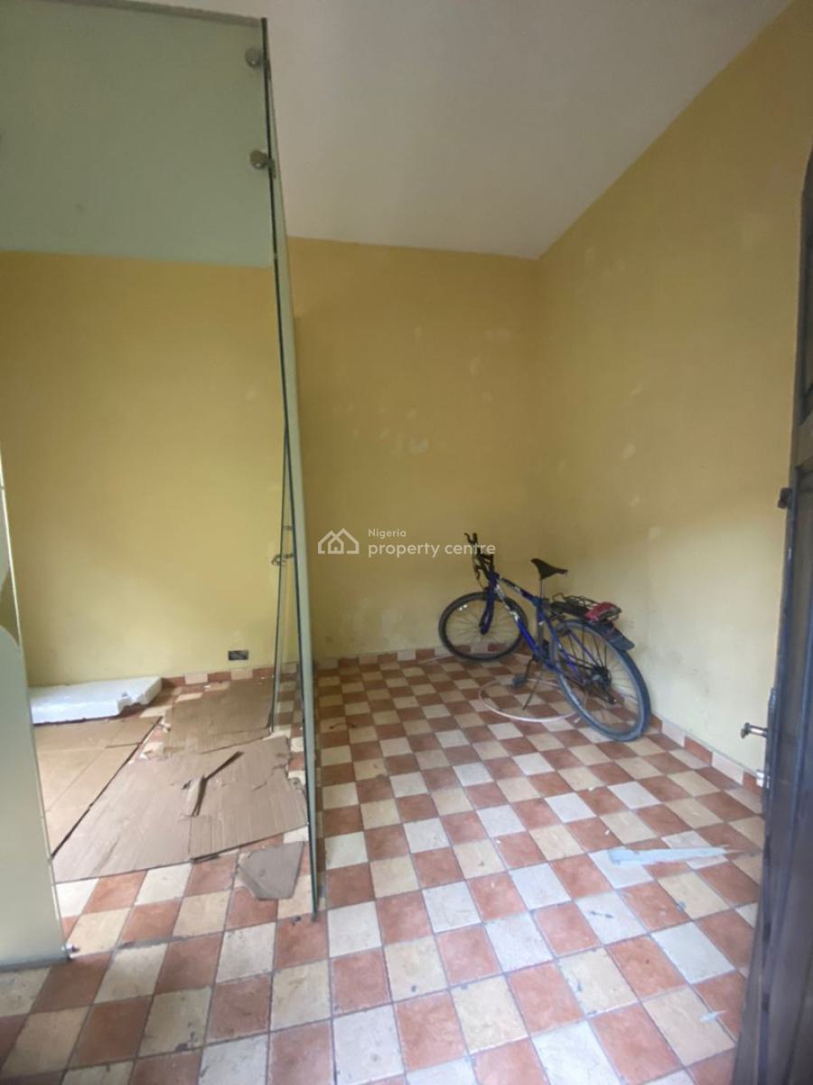 Commercial Bq Space at Lekki, Lekki, Lagos, Commercial Property for Rent