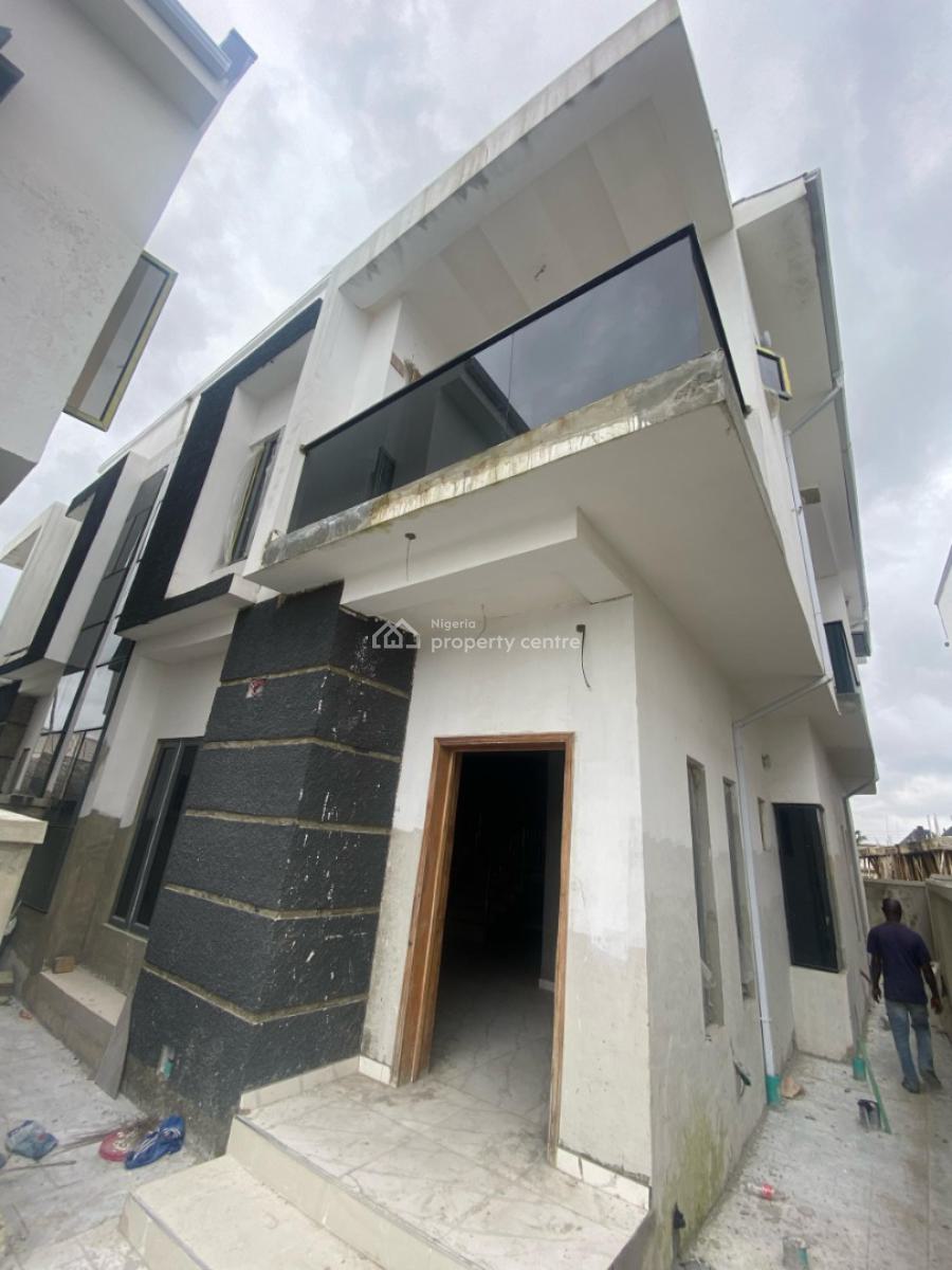 Elegant 4-bedroom Semi-detached Duplex with Bq, Ologolo, Lekki, Lagos, Semi-detached Duplex for Sale