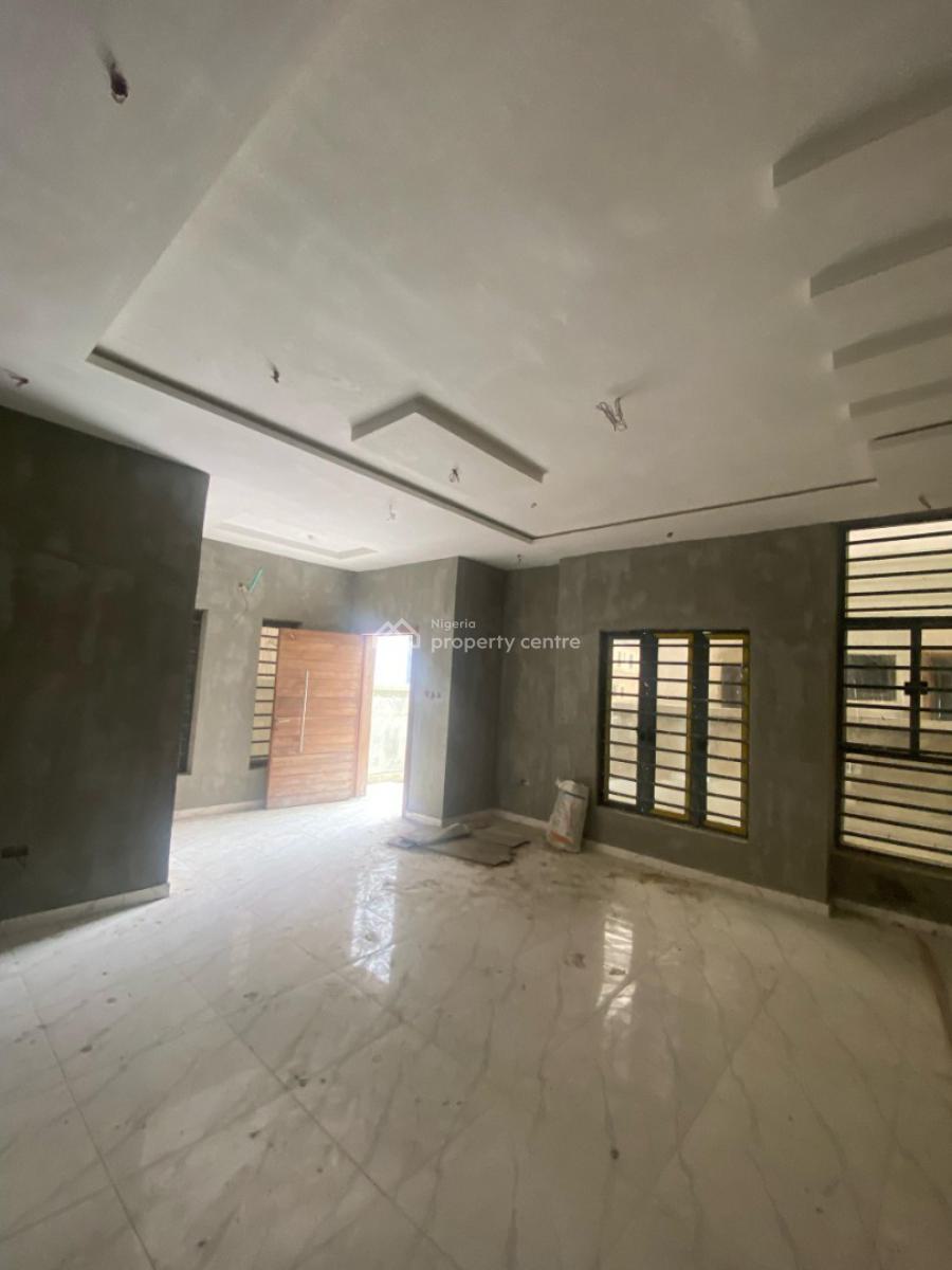 Elegant 4-bedroom Semi-detached Duplex with Bq, Ologolo, Lekki, Lagos, Semi-detached Duplex for Sale