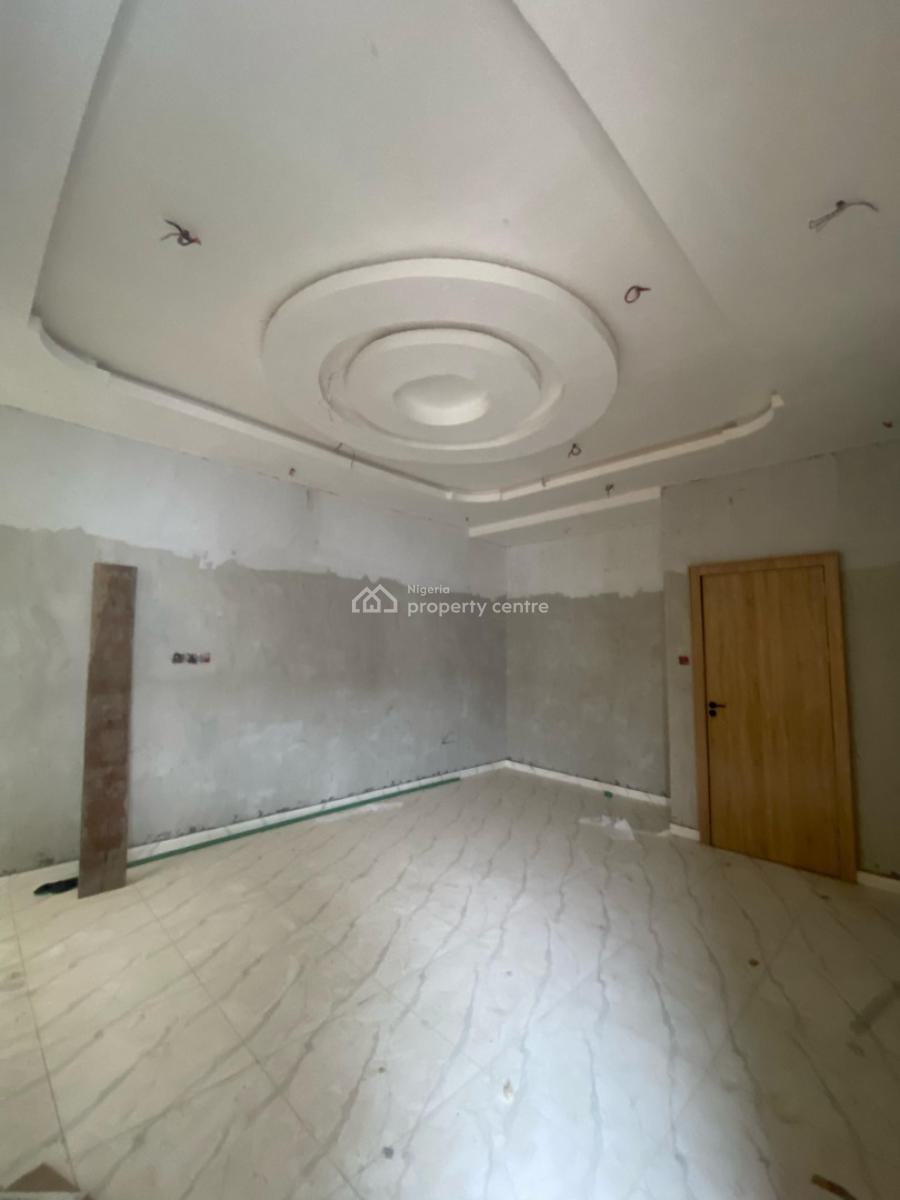 Elegant 4-bedroom Semi-detached Duplex with Bq, Ologolo, Lekki, Lagos, Semi-detached Duplex for Sale