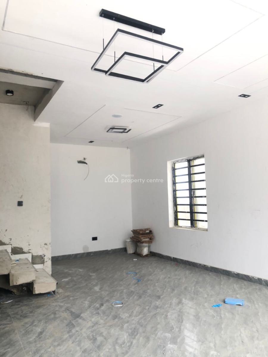 Self Compound 4 Bedroom Semi Detached Duplex with Bq, Orchid Road, Lekki, Lagos, Semi-detached Duplex for Sale