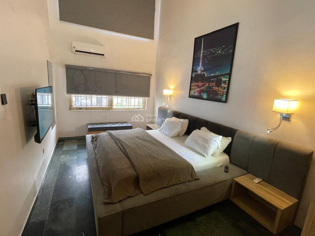 Luxury 1 Bedroom Apartment, Hunponu Wusu Street, Lekki Phase 1, Lekki, Lagos, Mini Flat (room and Parlour) Short Let