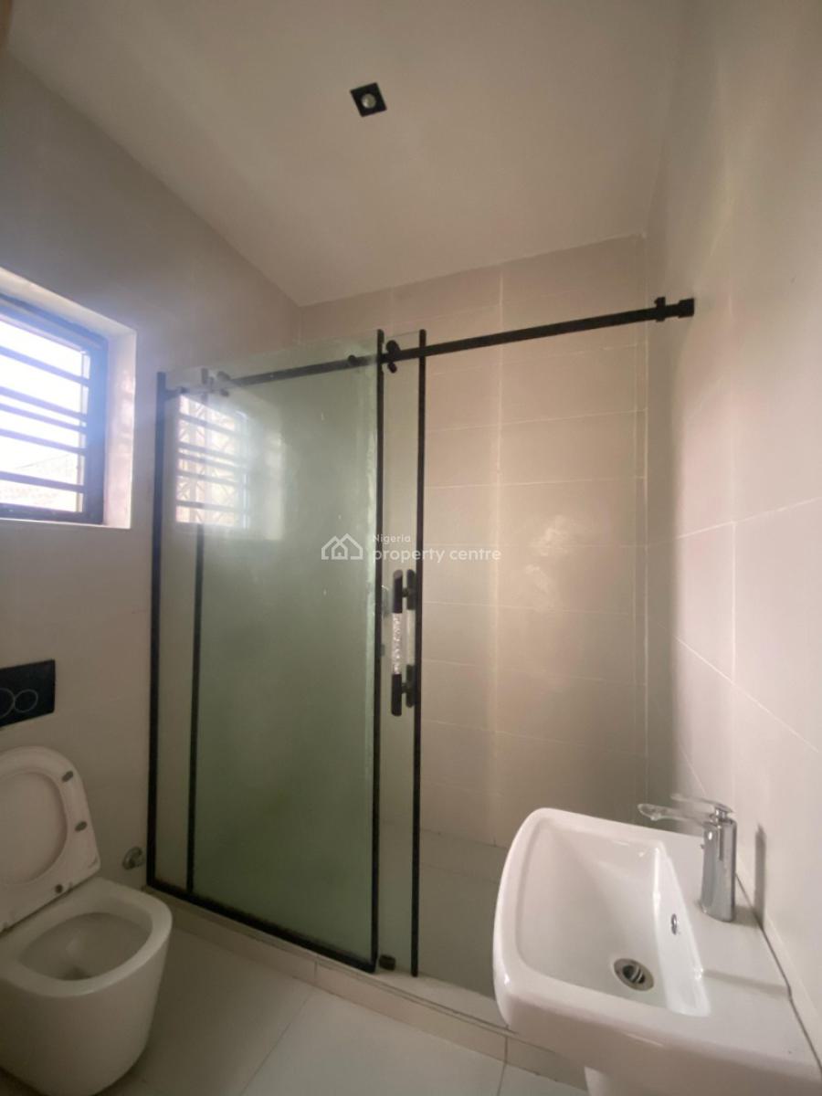 Stunning 1 & 2 Bedroom Apartments with Swimming Pool, Ologolo, Lekki, Lagos, Flat / Apartment for Sale