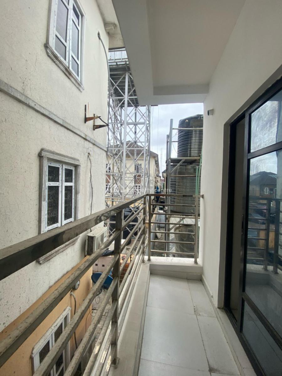 Stunning 1 & 2 Bedroom Apartments with Swimming Pool, Ologolo, Lekki, Lagos, Flat / Apartment for Sale