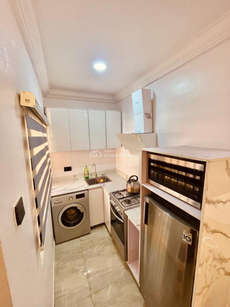 Luxury 1 Bedroom Apartment, Yeye Olofin Street, Lekki Phase 1, Lekki, Lagos, Mini Flat (room and Parlour) Short Let