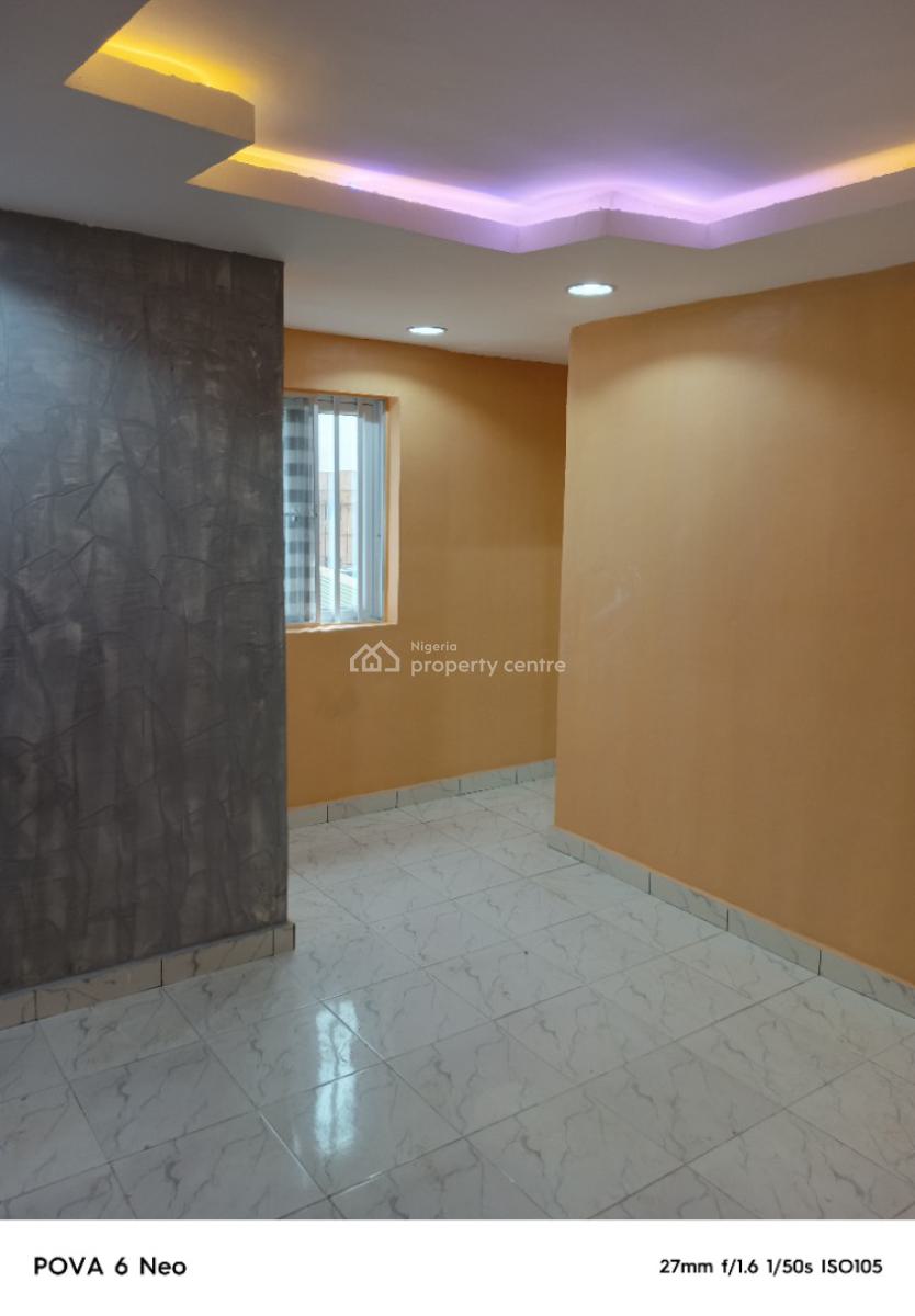 Executive and Luxury 3 Bedroom, Brand New, All Ensuit, Born Way, Alagomeji, Yaba, Lagos, Flat / Apartment for Rent