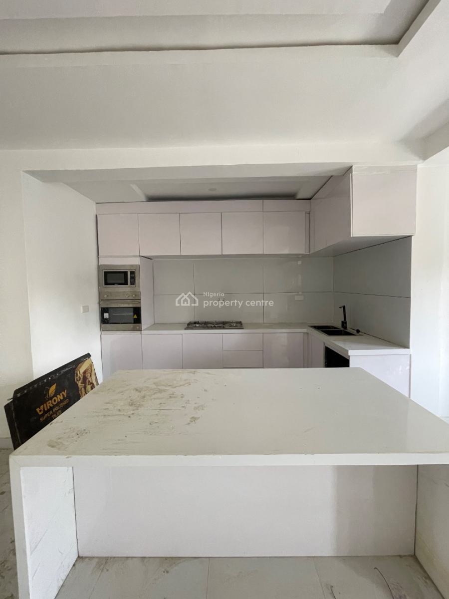 2bedroom Apartment, Lekki Phase 1, Lekki, Lagos, Flat / Apartment for Sale