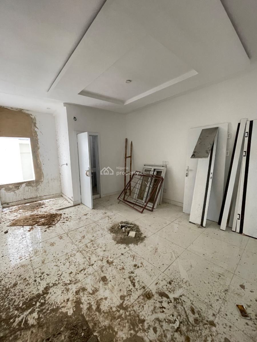 2bedroom Apartment, Lekki Phase 1, Lekki, Lagos, Flat / Apartment for Sale