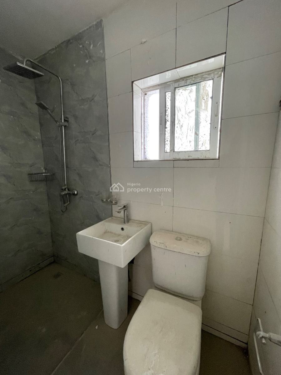2bedroom Apartment, Lekki Phase 1, Lekki, Lagos, Flat / Apartment for Sale