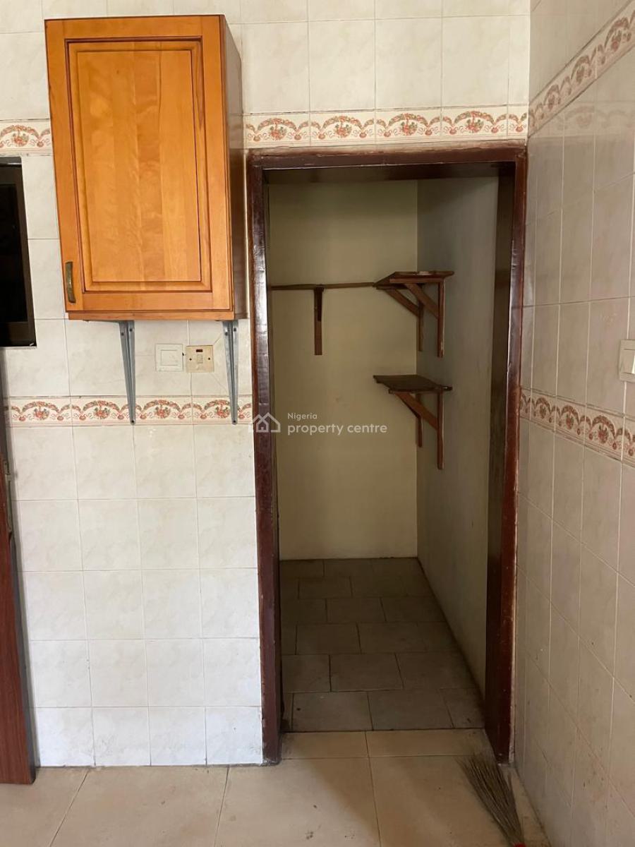 3 Bedroom Flat with a Room Boy Quater, Ikoyi, Lagos, Flat / Apartment for Rent