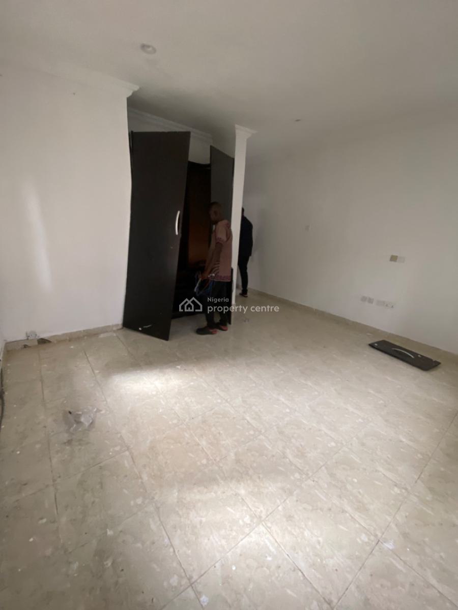 Spacious Mini Flat at Lekki Phase 1, Off Admiralty Road Lekki Phase 1, Lekki Phase 1, Lekki, Lagos, Mini Flat (room and Parlour) for Rent