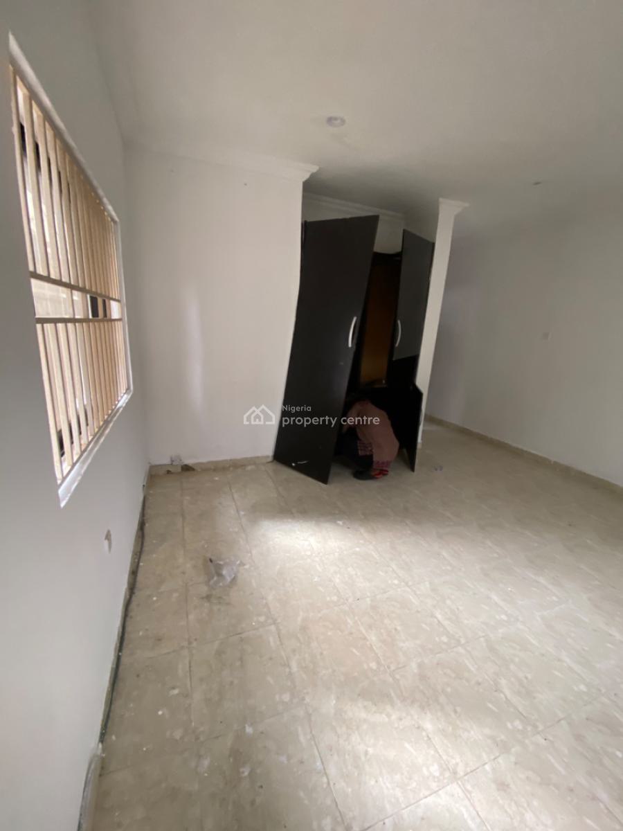 Spacious Mini Flat at Lekki Phase 1, Off Admiralty Road Lekki Phase 1, Lekki Phase 1, Lekki, Lagos, Mini Flat (room and Parlour) for Rent