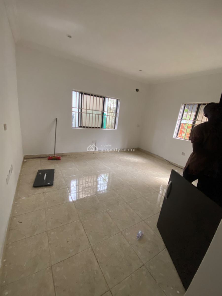 Spacious Mini Flat at Lekki Phase 1, Off Admiralty Road Lekki Phase 1, Lekki Phase 1, Lekki, Lagos, Mini Flat (room and Parlour) for Rent