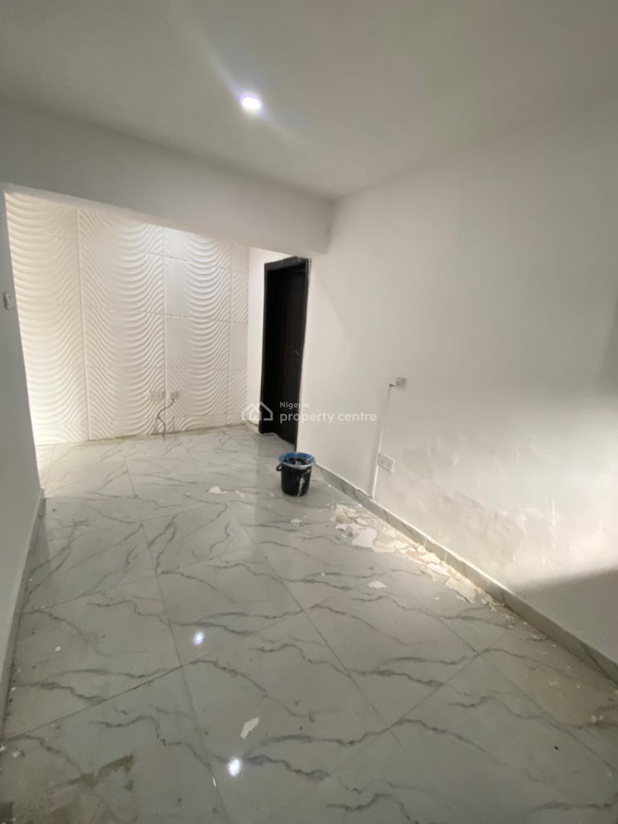 Spacious Mini Flat at Lekki Phase 1, Off Admiralty Road Lekki Phase 1, Lekki Phase 1, Lekki, Lagos, Mini Flat (room and Parlour) for Rent