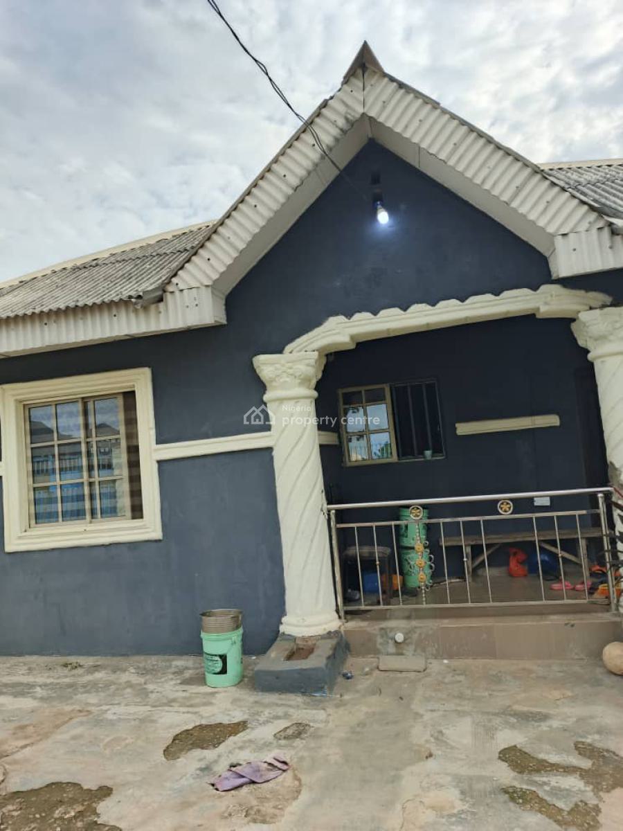 2 Bedroom Flat with Room and Parlour and 6 Unit of Single Room, Ita_oluwo Via Muti, Ikorodu, Lagos, Block of Flats for Sale