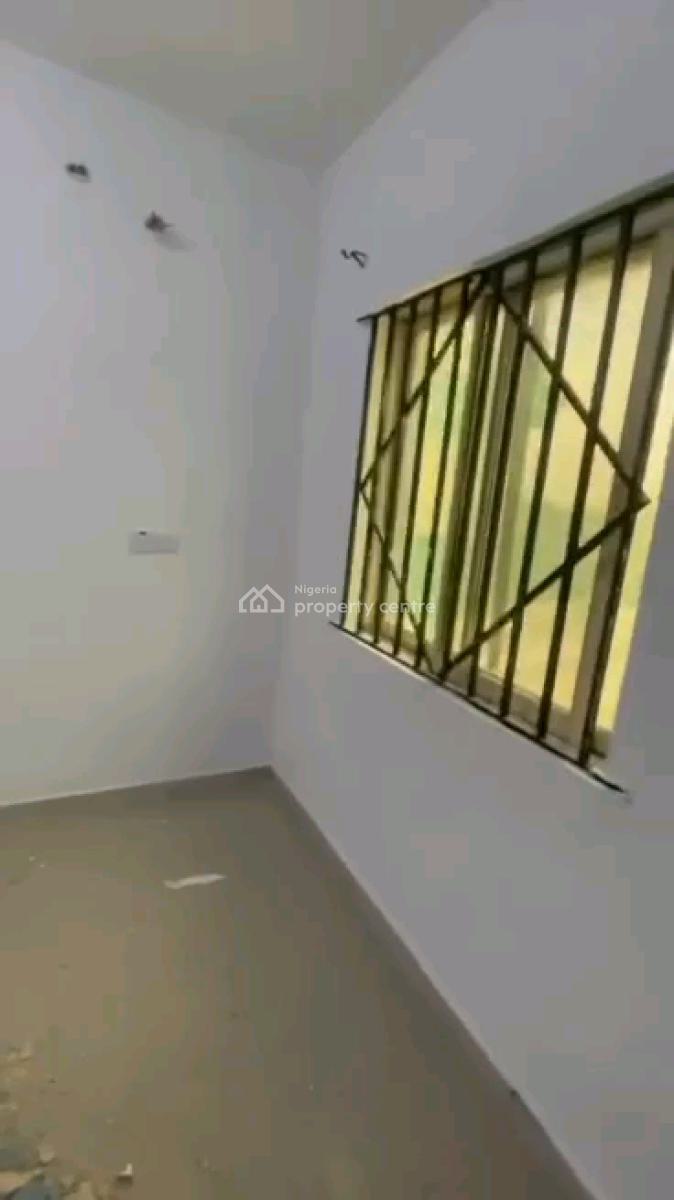 Nicely Renovated 3 Bedroom Up Flat 2t 2b a Room Ensuite All Tiled with, Off Ilaje Road, Bariga, Shomolu, Lagos, Flat / Apartment for Rent