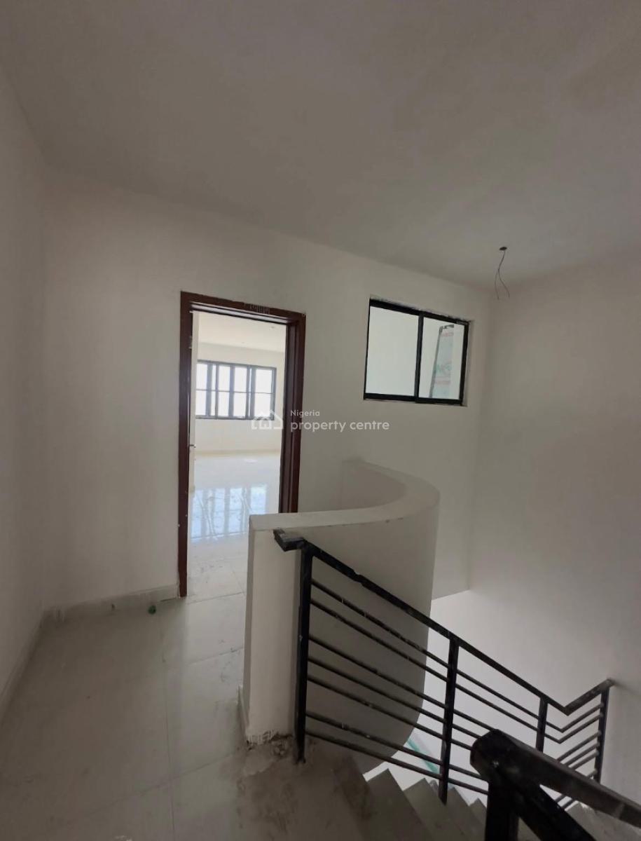 Brand New 2bedroom Maisonette, Lekki Phase 1, Lekki, Lagos, Flat / Apartment for Rent